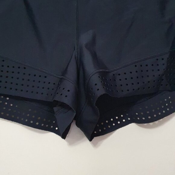 Lululemon Stride to Tide Cut Out shorts - Picture 9 of 10